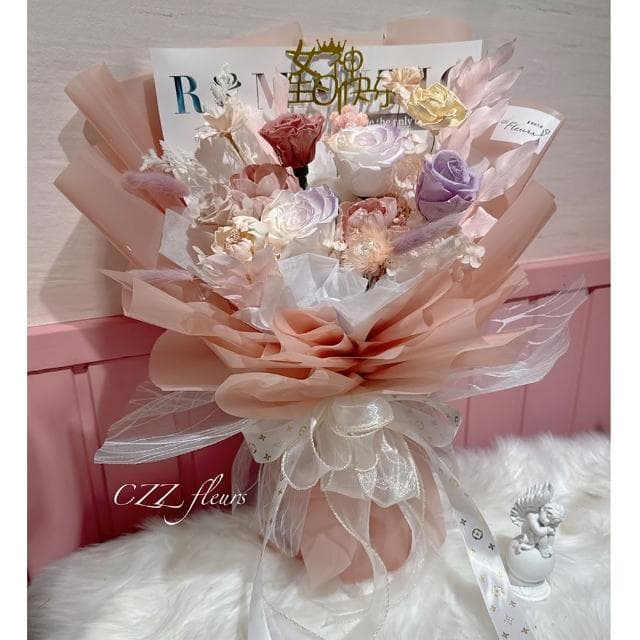 【喜滋滋】氣質珠光女神專屬永生花花束(情人節花束/生日禮物/告白花束/週年紀念/畢業花束/520)