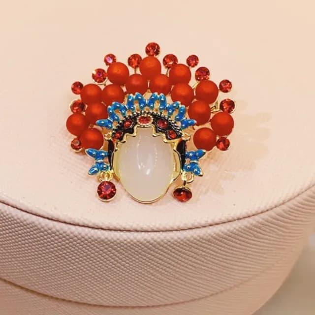 【Penny珮妮】創意京劇紅花旦胸針別針(母親節 送女友 交換禮物  生日禮 情人節 尾牙 新年 結婚)