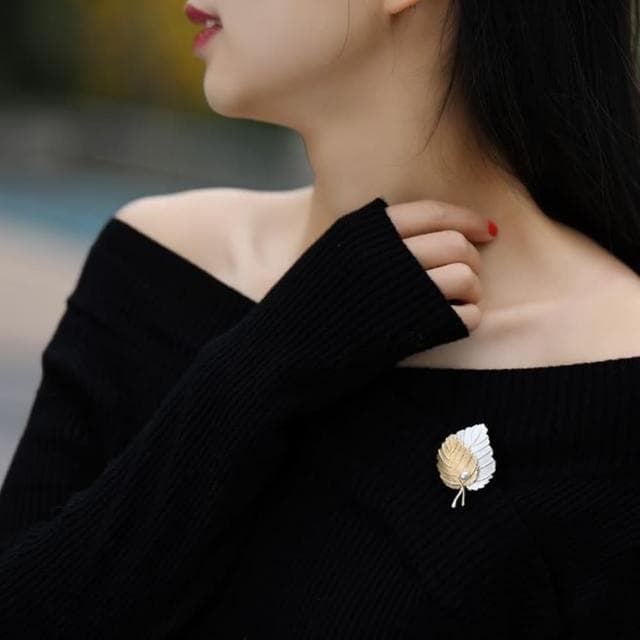 【Penny珮妮】雙色啞金啞銀樹葉珍珠胸針別針(母親節禮物 送女友 交換禮物  生日禮 情人節 尾牙 新年 結婚)