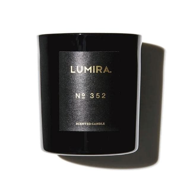 【LUMIRA】經典黑瓶蠟燭 No.352 Leather & Cedar 皮革雪松 300g