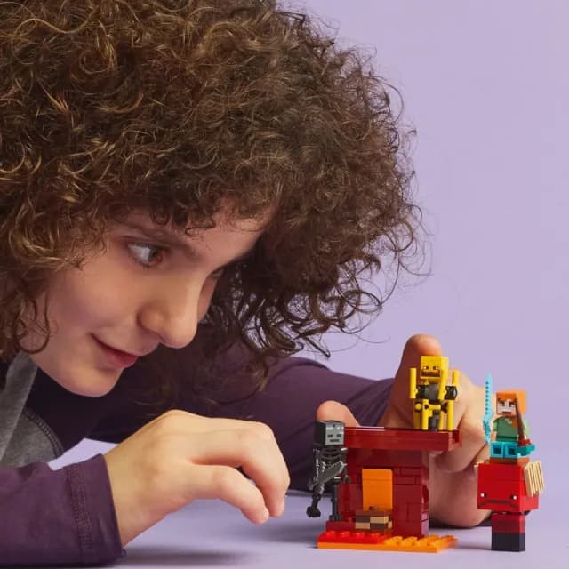 【LEGO 樂高】Minecraft 21266 地獄熔岩大戰(當個創世神 電玩 兒童玩具 禮物)