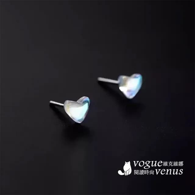 【維克維娜】炫彩琉璃愛心925純銀耳環