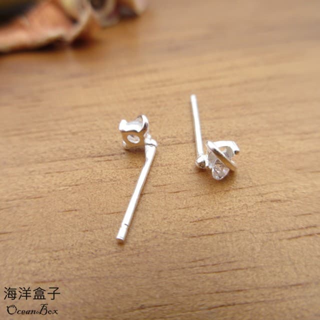 【海洋盒子】精緻迷你小巧宇宙星環鋯石999純銀耳環(貼耳耳環)