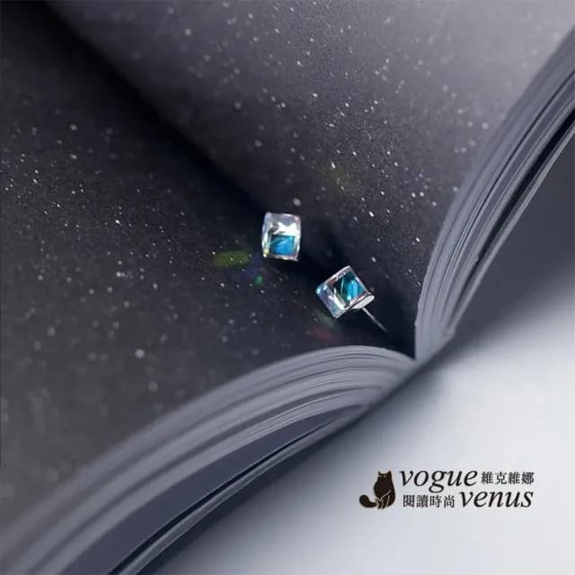 【維克維娜】七彩方塊水晶925純銀耳環