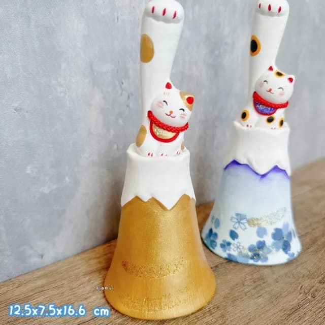 【Ciao Li 僑俐】日本京都櫻花富士山招財貓16.5cm兩入組(招財 招福 招財貓 擺件 開業禮 交換禮物 入厝禮)