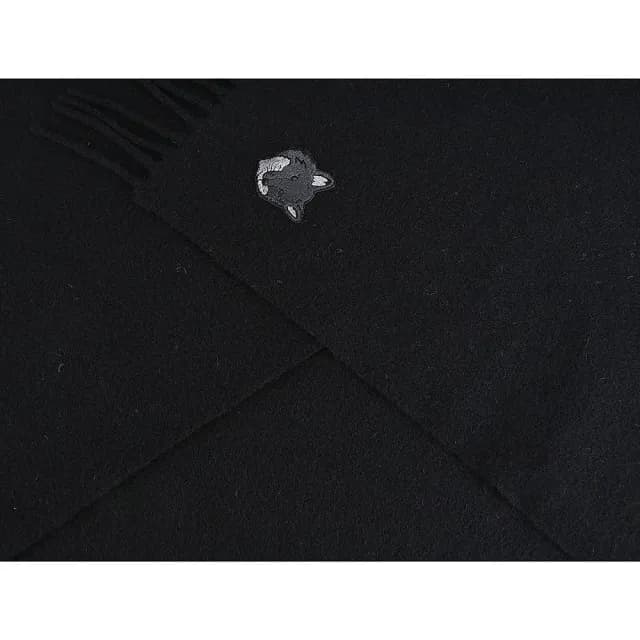【Maison Kitsune】Maison Kitsune大狐狸頭布章LOGO純羊毛流蘇圍巾(黑)