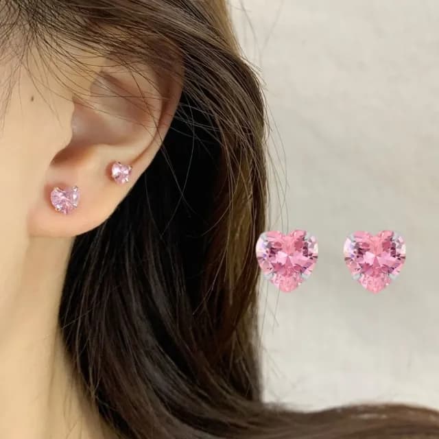 【粉鑽閃閃】S999純銀愛心鋯石耳環1對(銀針 耳骨環 飾品 耳飾 耳釘 耳針 耳環 首飾 情人節 送禮物)