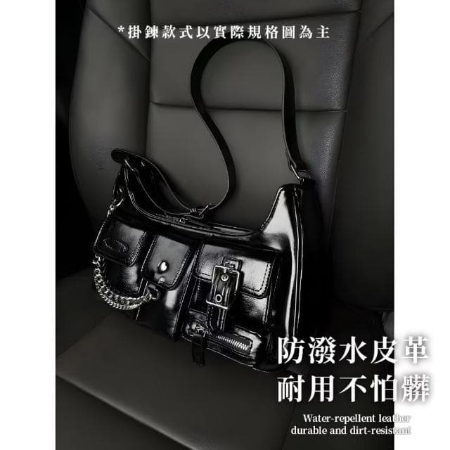 【穿搭單品】母親節禮物 千禧年Y2K酷帥掛鍊機車包(硬挺 多口袋 單肩包 腋下包 純黑色 百搭通勤 女 生日禮物