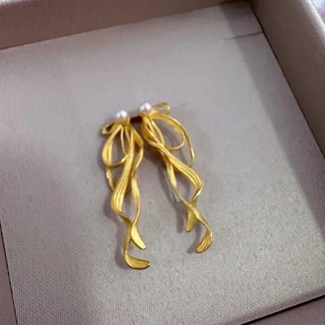 【Penny珮妮】越南沙金蝴蝶結絲帶耳釘(母親節 交換禮物  生日禮 情人節 尾牙 新年 結婚)