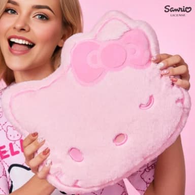 【SANRIO 三麗鷗】Hello Kitty凱蒂貓超柔絨毛薄抱枕靠墊靠枕玩偶枕頭(女友女兒老婆生日情人聖誕交換禮物)
