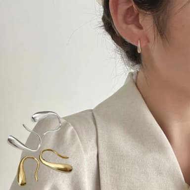 【MoonDy】耳環 925 純銀耳環 耳飾 正韓耳環 金色耳環 韓國飾品 耳勾 個性耳環 水滴耳環 女生禮物
