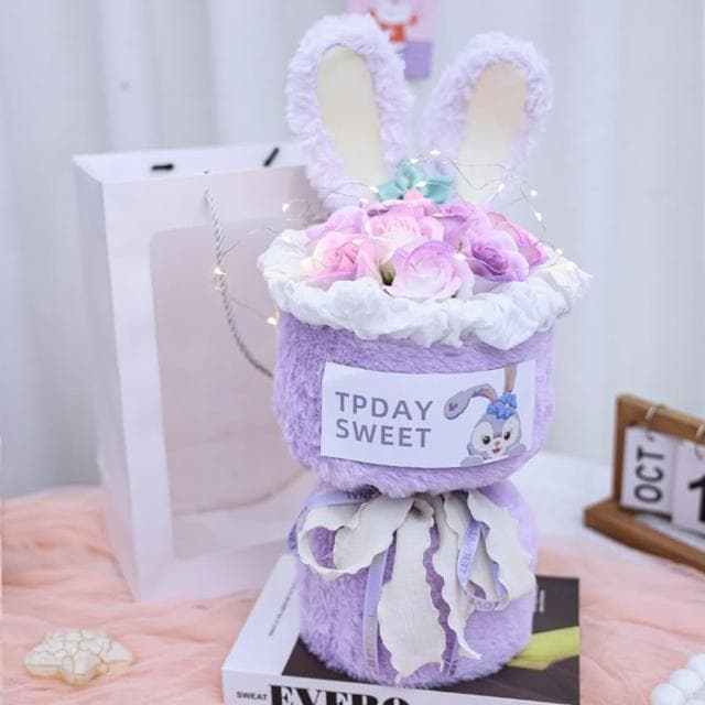 【天使愛美麗】卡通玩偶花束 公仔造型花束(生日禮物 畢業花束 情人節 聖誕節 送閨蜜 兒童節)