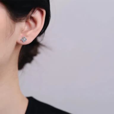 【A&R】莫桑鑽80分星星款耳環附精美禮盒(S925純銀  抗過敏 耳釘 情人節 生日 禮物)