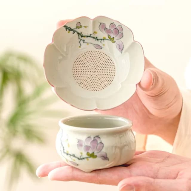 【高顏值茶具】玉蘭花手繪陶瓷茶漏組(茶濾 茶渣 茶道配件 功夫茶具 泡茶工具 擺件 瀝水器 禮物 茶具)