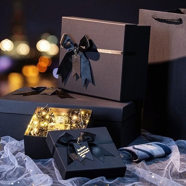 【橘魔法】黑色蝴蝶結緞帶禮盒(禮物盒 禮品包裝 週歲 送禮 生日禮盒 情人節 禮物 紀念日禮物 空禮物盒)