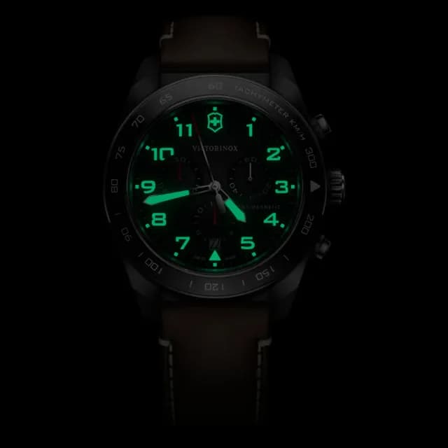 【VICTORINOX 瑞士維氏】Swiss Army 啞光 浮雕數字 計時碼錶 男錶 送禮 禮物推薦(VISA-242046)