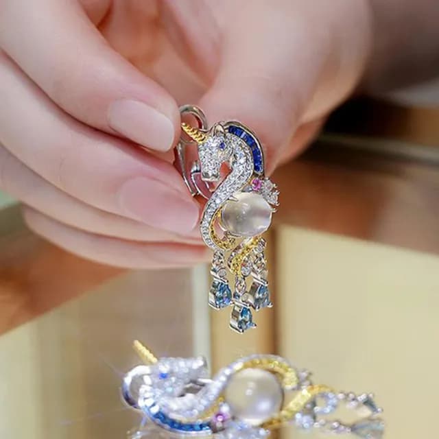 【KT DADA】垂墜耳環 銀針 飾品 女生耳環 耳飾 純銀耳環 925銀針 獨角獸 防過敏耳環 水滴耳環