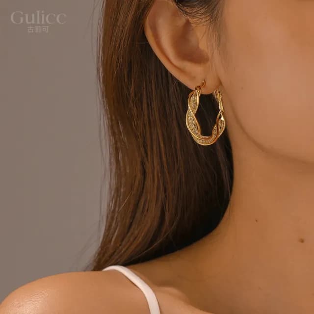 【Golicc】耳環 法式水晶耳圈(七夕 情人節 生日 飾品 耳釘 耳飾 耳墜 禮物)