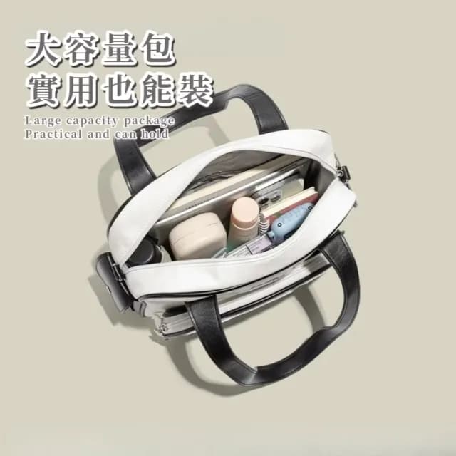 【Y2K潮流】可愛熊貓肩背痛包(偶像小卡套 二次元周邊 手提包 側肩包 演唱會 痛包 生日禮物 娃包