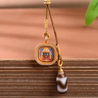【KT DADA】藏式吊墜 飾品 手繪吊墜 扎基拉姆 唐卡飾品 避邪吊墜 女生項鍊 女財神 招財納福 利