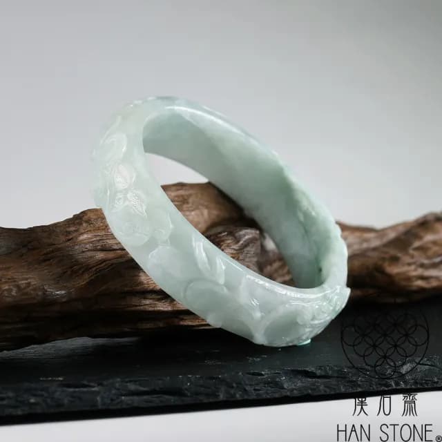 【漢石齋】情人節禮物 天然翡翠A貨 雕花手鐲玉鐲 飄花種(手圍18.4/版寬16.7mm)