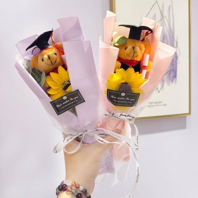 【塔克百貨】畢業花束 畢業熊花束 向日葵花束 博士熊 畢業禮物 畢業典禮 畢業季 玩偶花束 公仔花束