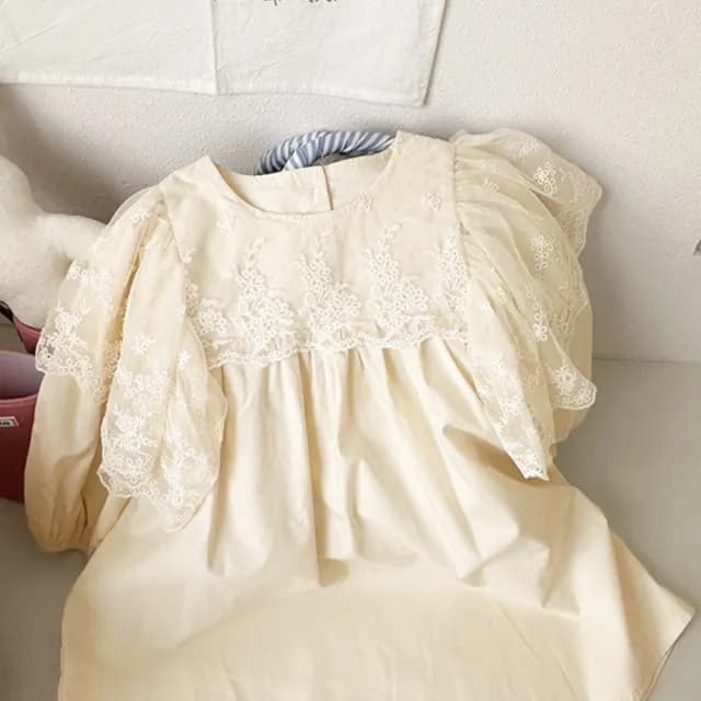 【橘魔法】刺繡蕾絲小飛袖高腰洋裝(娃娃衣 短袖洋裝 連身洋裝 連衣裙 連身裙 兒童 童裝 女童)