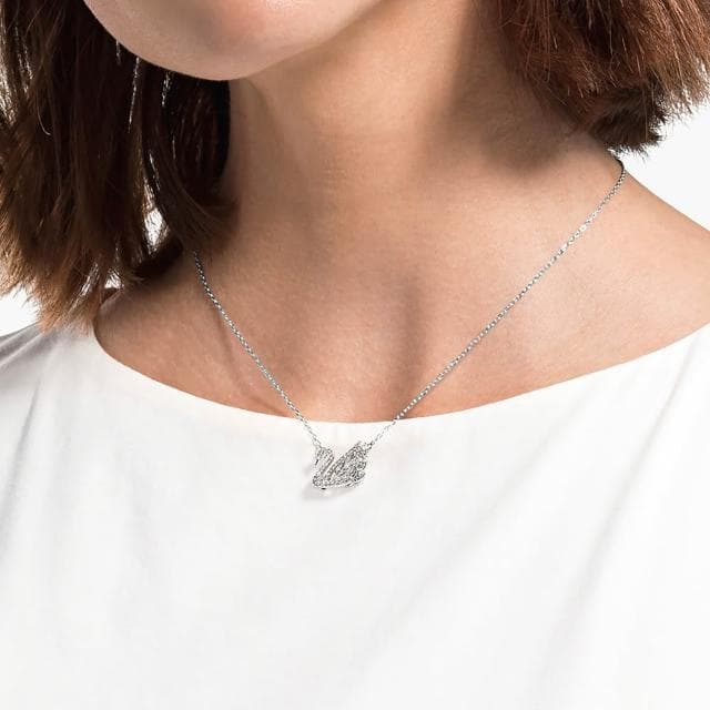【SWAROVSKI 官方直營】Swan 項鏈 天鵝 白色 鍍白金色