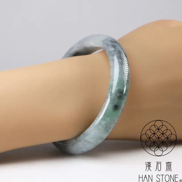 【漢石齋】情人節禮物 天然翡翠A貨 手鐲玉鐲 飄花種帶山水墨翠(手圍18.2/版寬12mm)