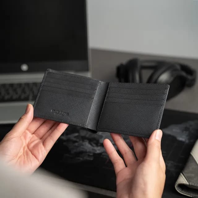 【BRAUN BUFFEL 德國小金牛】台灣總代理 尚恩A 8卡男夾-黑色(88父親節禮物 男包皮夾/BF354-313-BK)