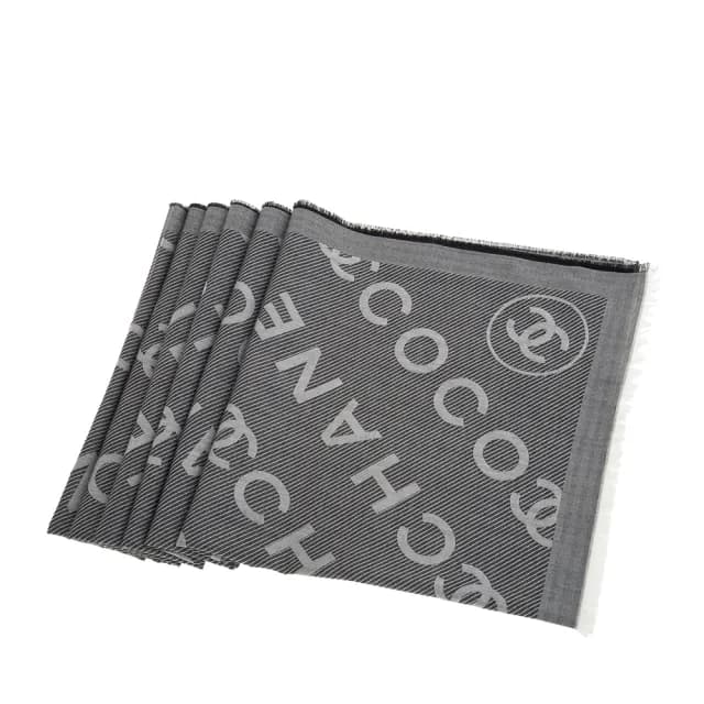 【CHANEL 香奈兒】新款CHANEL COCO標誌撞色大款羊毛圍巾(灰色)