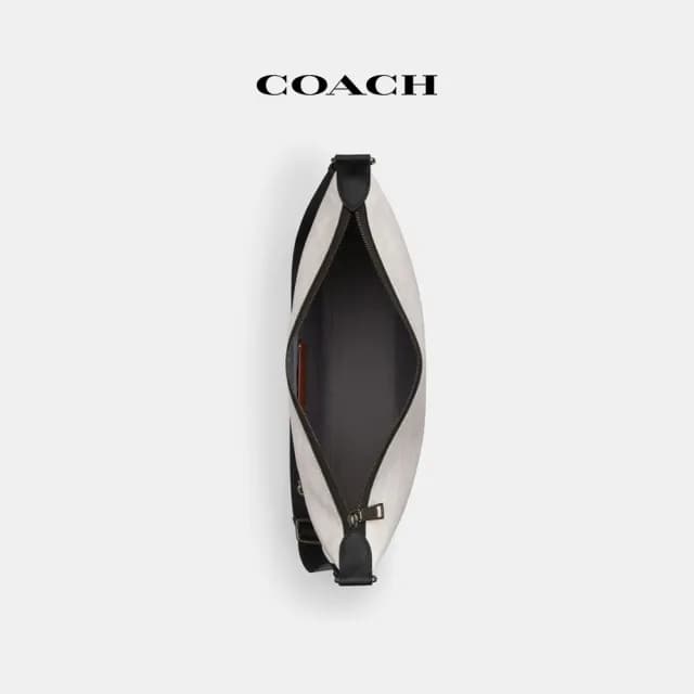 【COACH】蔻馳官方直營 FINN經典Logo斜背手袋 斜背包 側背包 斜挎包-青銅色硬體/粉筆白色/黑色(CAJ91)