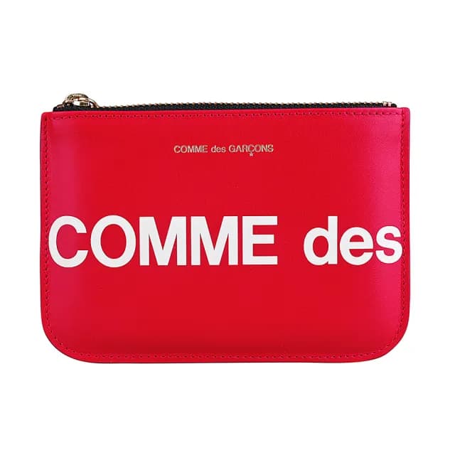 【Comme Des Garcons CDG】情人節禮物 COMME DES GARCONS川久保玲 經典燙字LOGO英文印花牛皮拉鍊零錢包(紅)