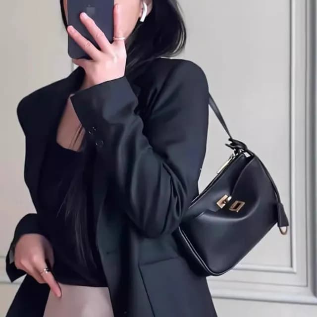 【MoonDy】父親節禮物 包包 皮包 女生包包 側背包 小包包 隨身包 日常包 真皮包包 腋下包 牛皮包包 高級感 