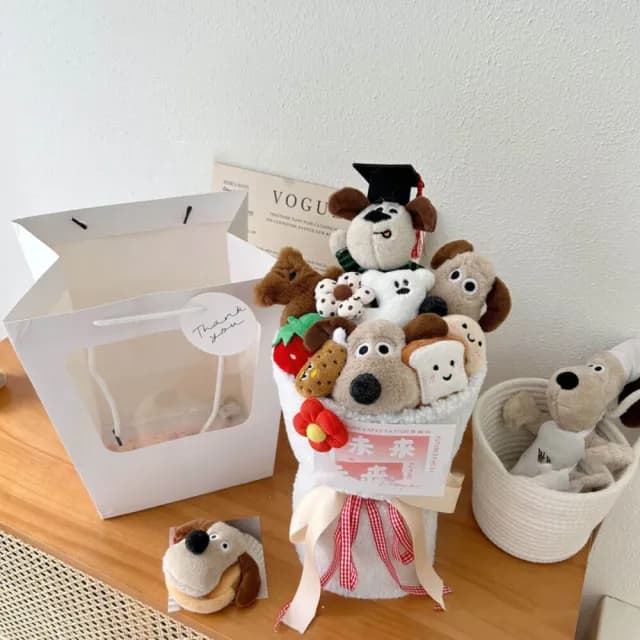 【YIUO】（贈禮袋）4款 玩偶花束 公仔 娃娃(畢業禮物 母親節 七夕 情人節 布偶)