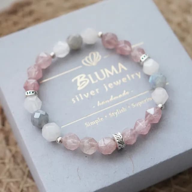 【BLUMA】桃花水晶手鏈 玫瑰花香純銀手鍊 粉晶 草莓晶(情人定情禮物 女生禮物 飾品禮盒 925銀飾)