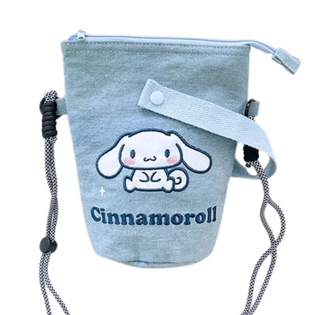 【SANRIO 三麗鷗】新款丹寧拉鍊手機包美樂蒂酷洛米大耳狗HELLO KITTY凱蒂旅行隨身包(生日禮物女兒女友禮物)