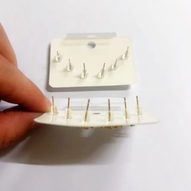 【bibi】情人節禮物 韓版精緻設計鋯石小花耳環3對入(耳針耳環 3對入耳環)