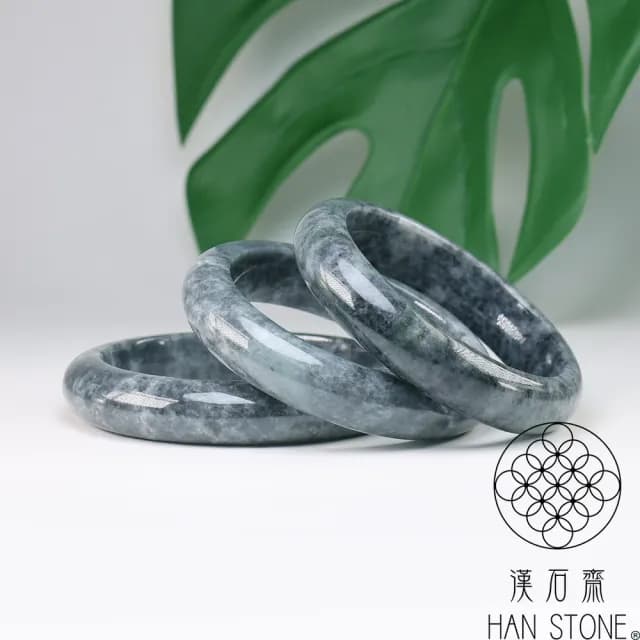 【漢石齋】情人節禮物 天然翡翠A貨 手鐲玉鐲 山水墨翠種(版寬12mm以上隨機出)