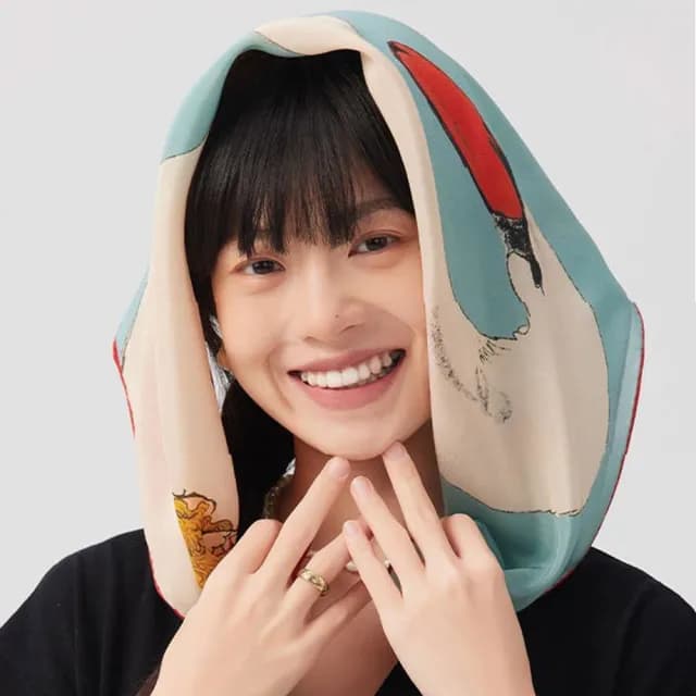 【MoonDy】絲巾 小方巾 真絲圍巾 桑蠶絲 髮帶 頭巾 綁髮 領巾 女生絲巾 領口裝飾巾 絲質方巾 包包綁帶
