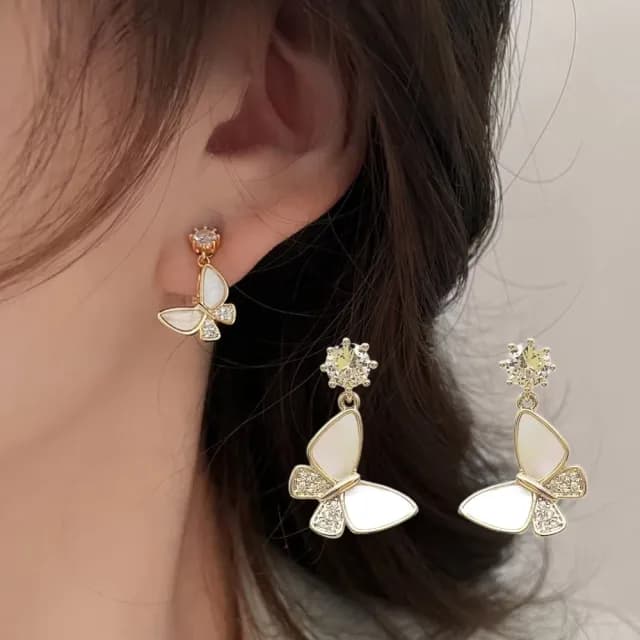 【心動閃耀】森光優雅晶透蝴蝶垂墜耳環(氣質 閃亮 耳針 水鑽耳釘 森系耳飾 小巧 約會 日常 百搭)