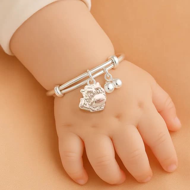 【珠兒綠】999純銀 生肖小萌龍嬰兒搖鈴手鐲 嬰兒禮物 開運 純銀手鐲 純銀手鍊 彌月禮物(附高級禮盒禮袋)