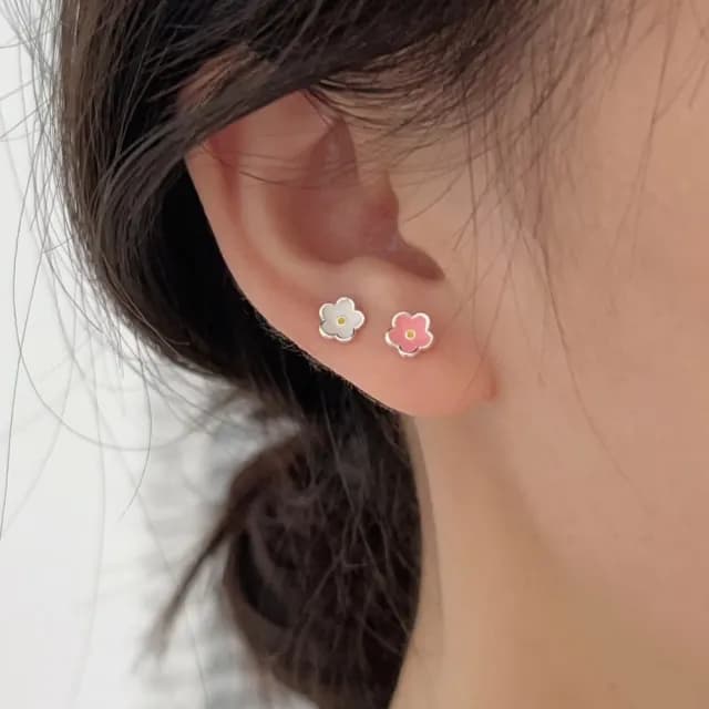 【朵朵花開】S925純銀小花耳釘1對(銀針 花朵 耳墜 耳飾 耳針 耳環 首飾 垂墜耳環 情人節 送禮物)
