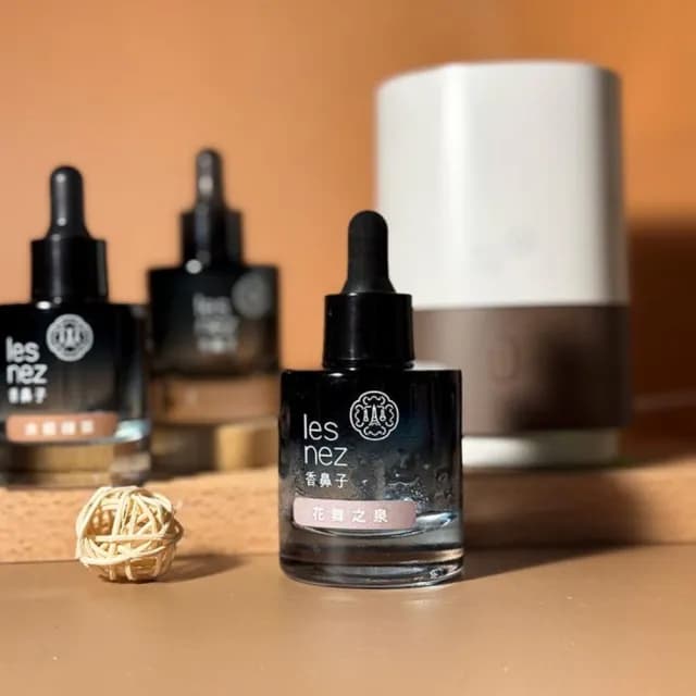 【Les nez 香鼻子】擴香香水原精 30ML(八款香調 擴香瓶 室內香氛)