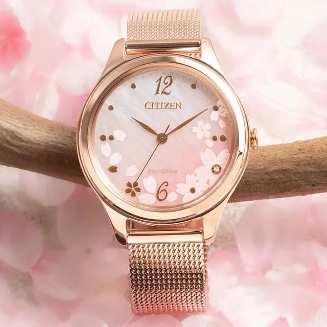 【CITIZEN 星辰】情人節推薦款 櫻花限定 光動能時尚米蘭帶女錶-32mm 手錶 禮物 送禮(EM0508-80D)