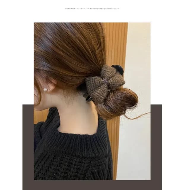 【點綴髮型】日系咖啡毛呢蝴蝶結抓夾(丸子頭 母親節 生日 情人節 髮飾 頭飾 鯊魚夾 禮物 秋冬)