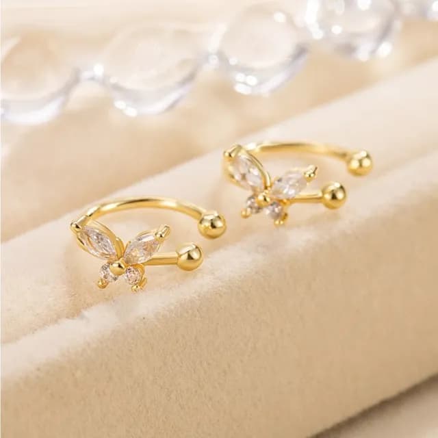 【夢幻閃光】法式閃耀蝶舞耳骨夾-2對組(無耳洞 耳骨飾 蝴蝶 耳夾式 耳環 耳扣 耳飾 小眾 氣質)