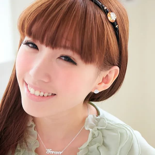 【維克維娜】璀璨．透明美鑽光芒．8mm六爪鑽．925純銀耳環耳丁