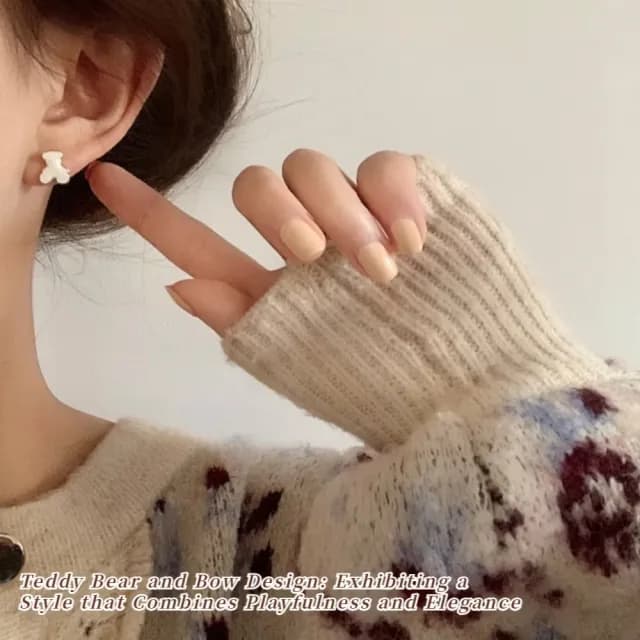 【精美小巧】精緻小香風小熊蝴蝶結耳環(不對稱 耳針 耳釘 耳飾 穿搭配件 飾品 復古 日常穿搭)