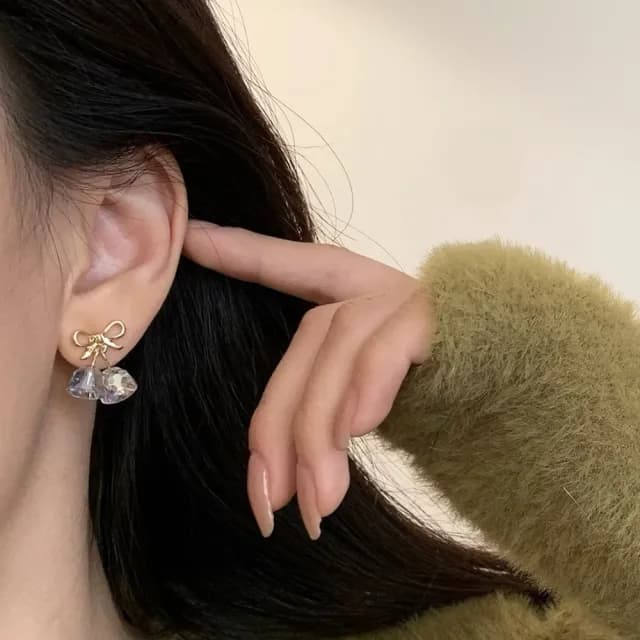 【森林系】韓系設計感鈴蘭花水晶耳環(耳針 耳釘 耳飾 穿搭配件 飾品 復古 洋裝)